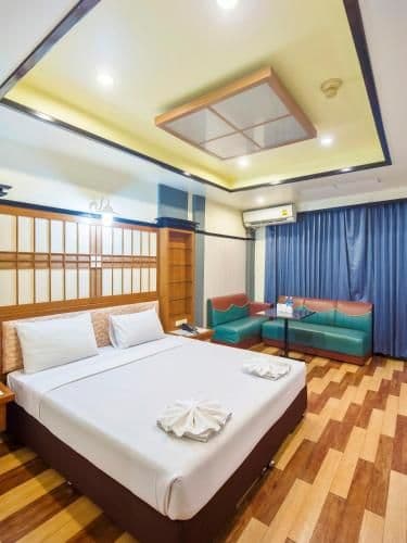 Deluxe Double or Twin Room