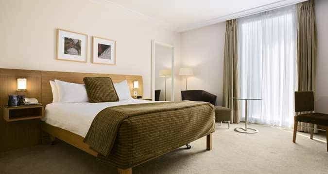 Hilton Gatwick Airport Hilton Gatwick Airport