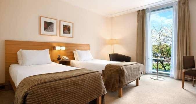 Hilton Gatwick Airport4