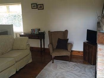 Springfield Cottage3