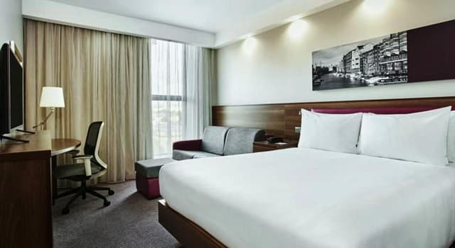 DOUBLE SINGLE USE QUEEN SIZE BED
