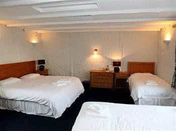 Molesworth Arms Hotel Molesworth Arms Hotel
