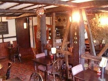 The Barley Mow - Restaurant with rooms0