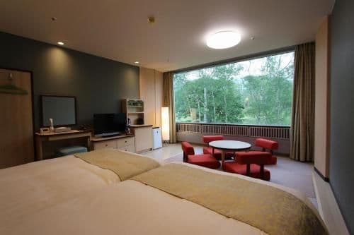 Deluxe Family Room