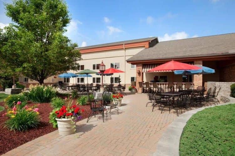 Ramada Inn & Suites - Saginaw Ramada Inn & Suites - Saginaw