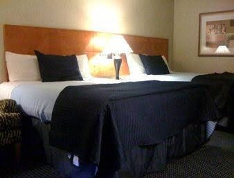 Ramada Harrisonburg1