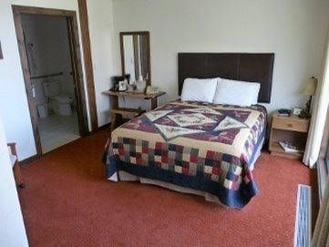 Riverbank Lodge1
