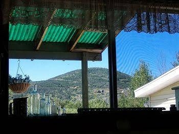 Woodland Farmhouse Inn Bed and Breakfast3