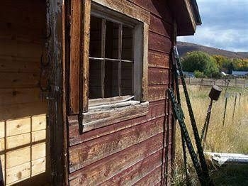 Woodland Farmhouse Inn Bed and Breakfast4