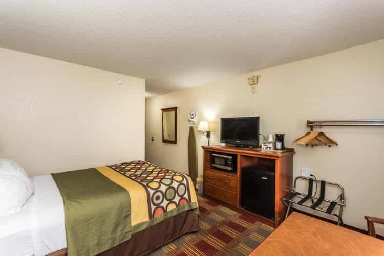 Super 8 Motel - Grand Forks