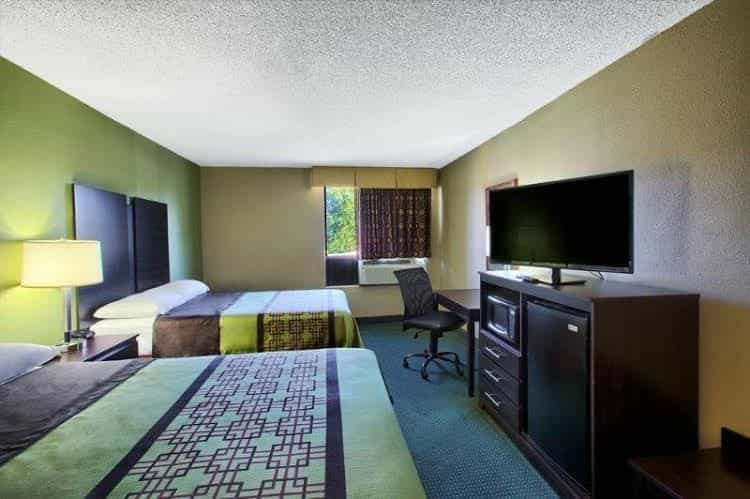 Super 8 Motel Raleigh North East