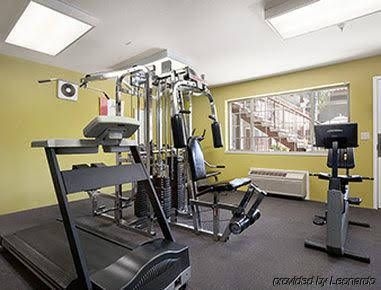 Holiday Inn Express Modesto0