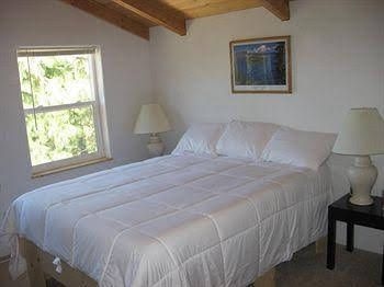Crater Lake Inn & Retreat2