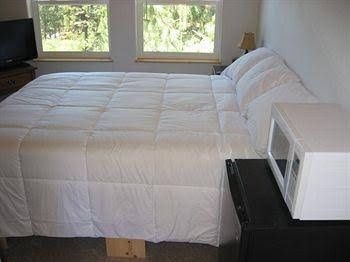 Crater Lake Inn & Retreat3