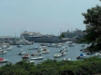 A Beach Breeze Inn1