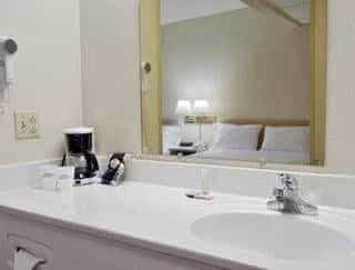 Baymont Inn & Suites