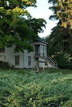 The Pines of Dresden Bed and Breakfast