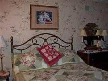 Bear House Bed and Breakfast