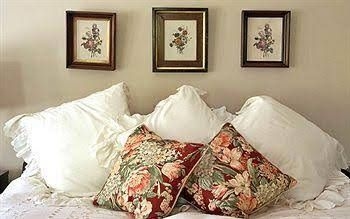 Ruah Bed & Breakfast3