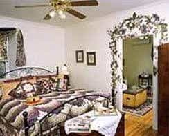 Artist's Inn & Gallery