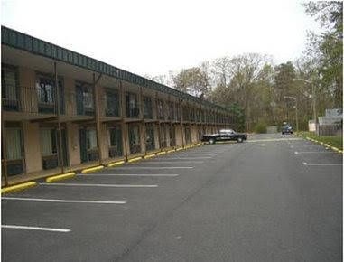 Knights Inn Fredericksburg North3