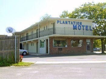 Plantation Motel3