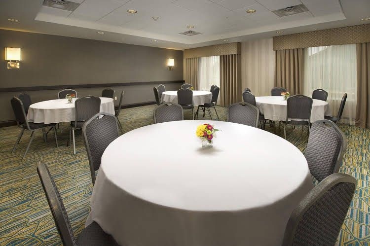 แฮมป์ตัน อินน์แอนด์สวีทส์ ซีราคิวส์/แคริเออร์ เซอร์เคิล (Hampton Inn & Suites Syracuse/Carrier Circle)4
