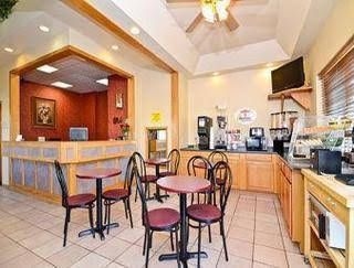 Super 8 Motel - Gillette0