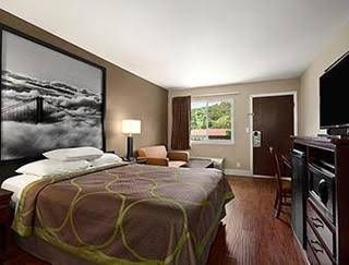 Super 8 Motel - Martinez2