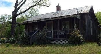 Millhouse Cottages1