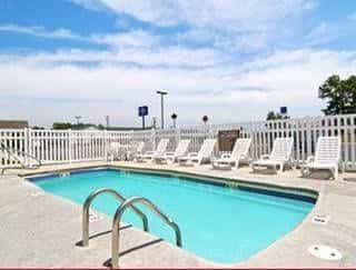 Microtel Inn & Suites Manchester