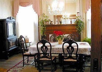 River Rose Inn Bed and Breakfast3