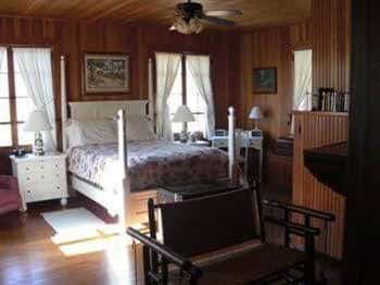 Xanadu Island Bed and Breakfast and Restaurant