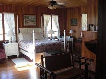 Xanadu Island Bed and Breakfast and Restaurant Xanadu Island Bed and Breakfast and Restaurant