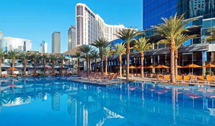 Elara Hilton Grand Vacations - Center Strip0