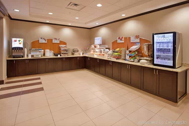 Holiday Inn Express Hotel & Suites St. Joseph