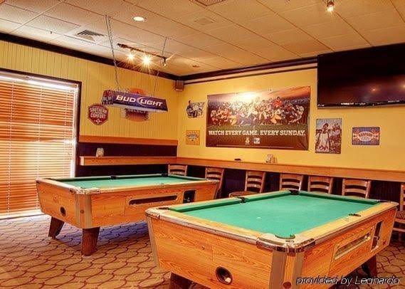 Quality Inn Windsor Locks1