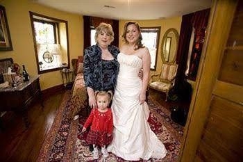 Stone Manor Vineyard & Orchard Bed & Breakfast4