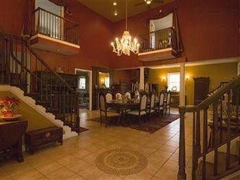 Stone Manor Vineyard & Orchard Bed & Breakfast2
