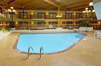 Holiday Inn Bettendorf