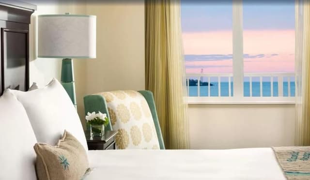 Room PREMIER KING BED