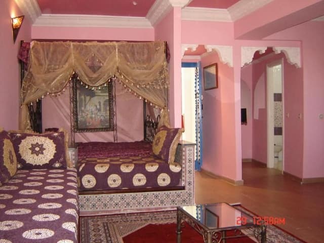 FAMILY ROOM STANDARD