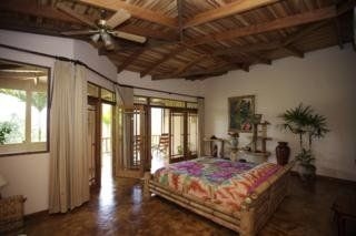 Lost Iguana Resort & Spa3