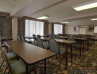 Rodeway Inn & Suites Rodeway Inn & Suites