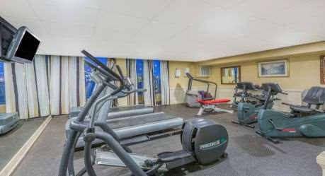WYNDHAM GARDEN HOTEL NEWARK WYNDHAM GARDEN HOTEL NEWARK