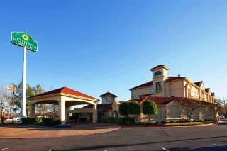 La Quinta Inn & Suites Alexandria La Quinta Inn & Suites Alexandria
