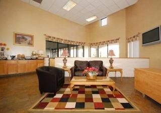 Quality Suites - Chattanooga1