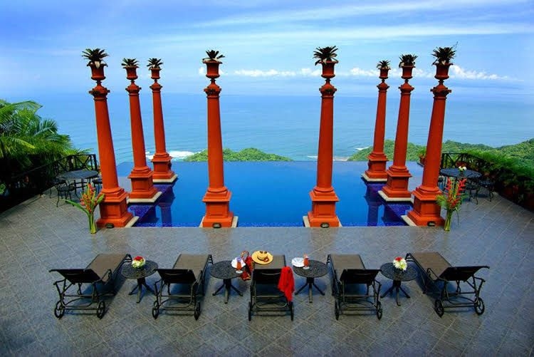Zephyr Palace1
