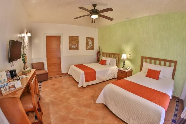 DOUBLE TWO BEDS
