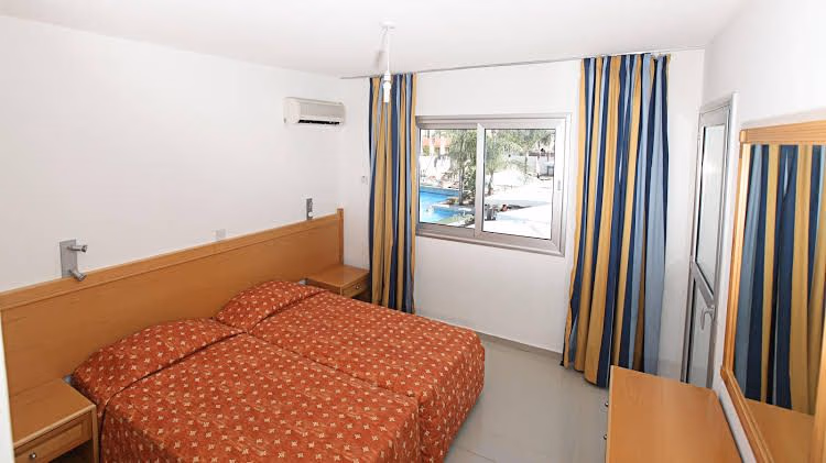 Tsokkos Holiday Hotel Apartments2